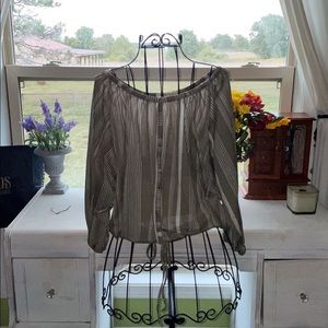 •button long sleeve•